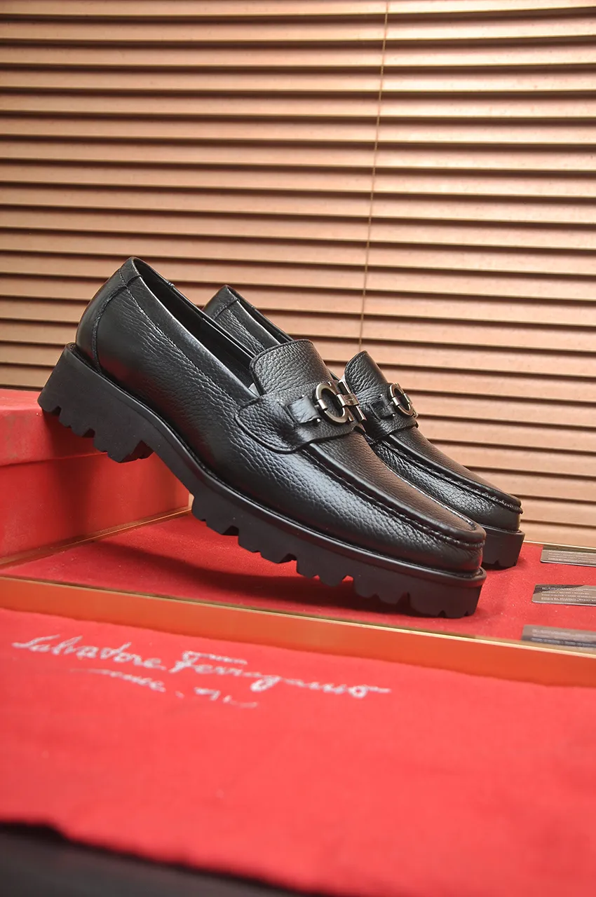 Men's shoes 💰500💶[Ferragamo/Ferragamo] The latest model in the counter. Original imported high-quality cowhide with open edges + imported 🐂 water-dyed cowhide lining + original luxury metal buckle + original combined outsole. Comparison without pressure 38--45 (45 is custom-made and cannot be returned or exchanged)